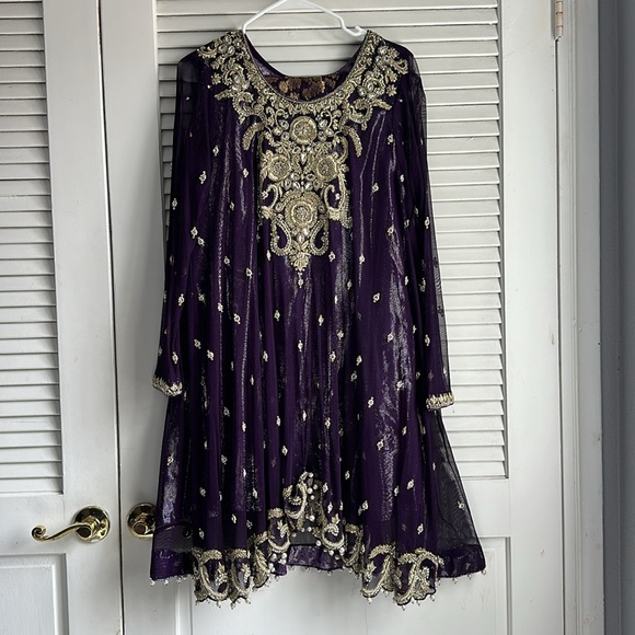 Dark Purple and Gold Three-Piece Salwar Kameez Heavy Formal Wear Size Approx. L - Picture 3 of 16